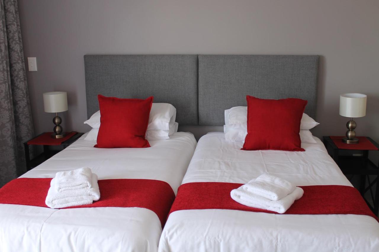 Phoenix Lodge And Waterside Accommodation Knysna Exteriér fotografie