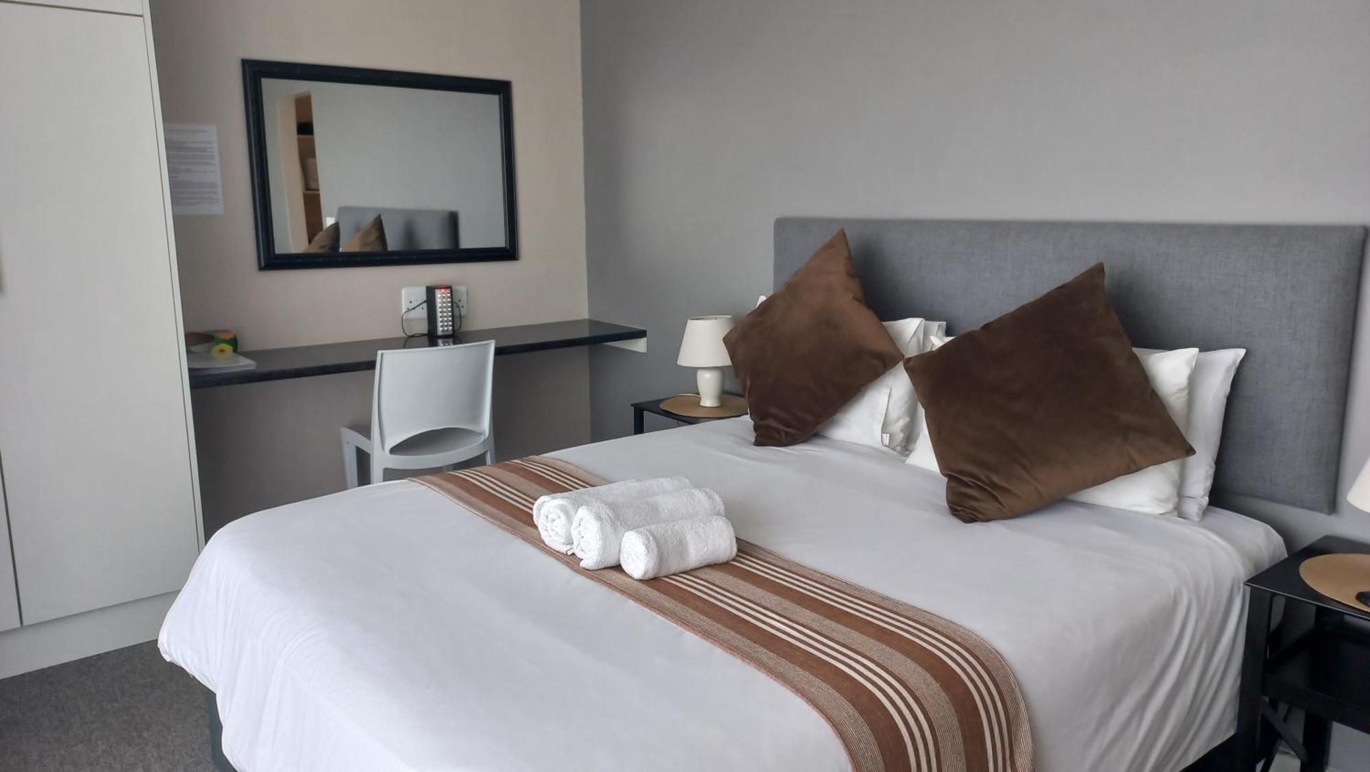 Phoenix Lodge And Waterside Accommodation Knysna Exteriér fotografie